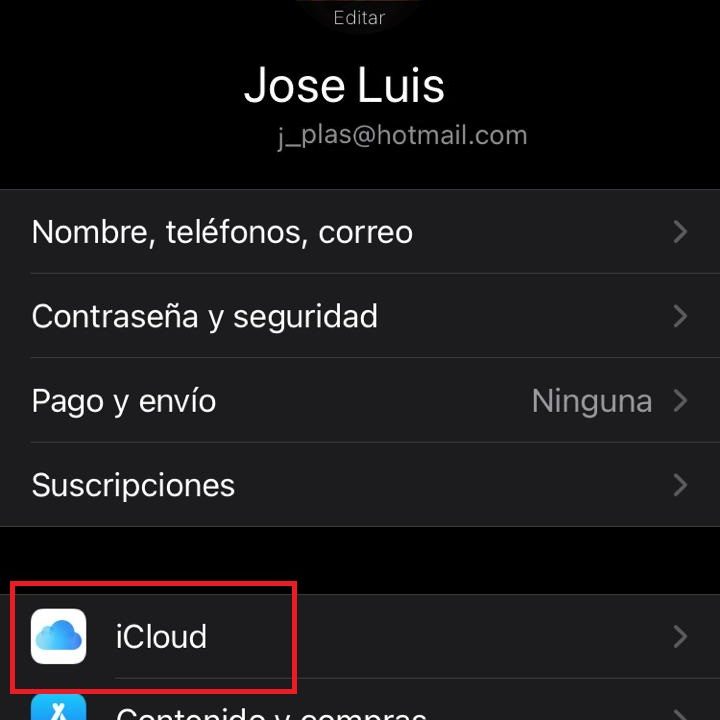 Pantalla de configuración de iCloud para restaurar contactos desde iCloud