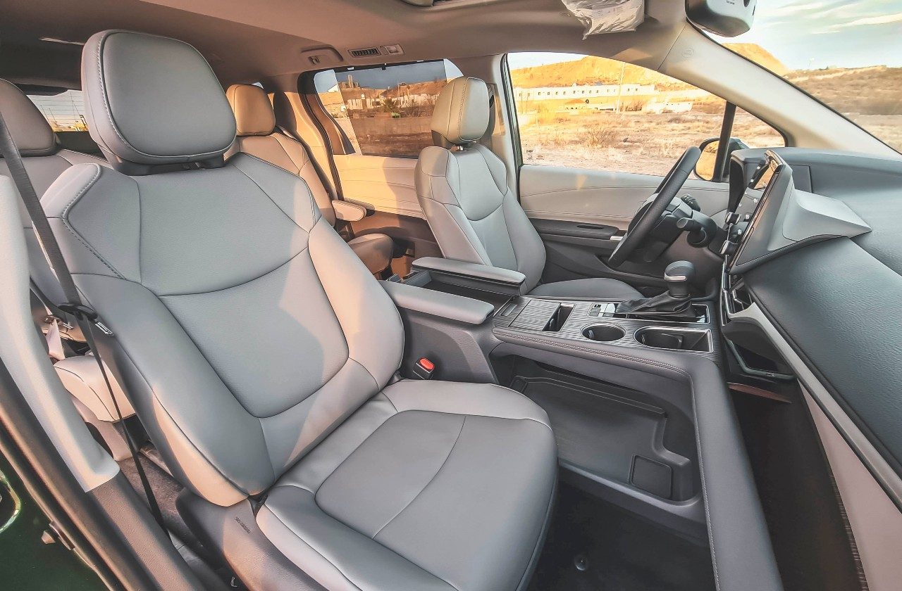 Toyota Sienna 2021 seats