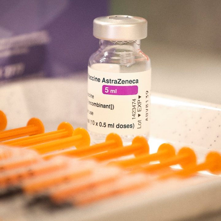 Una dosis de la vacuna de AstraZeneca