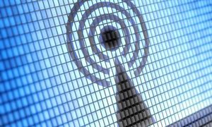 Símbolo de una antena y su radiación. ¿Es el 5G peligroso?