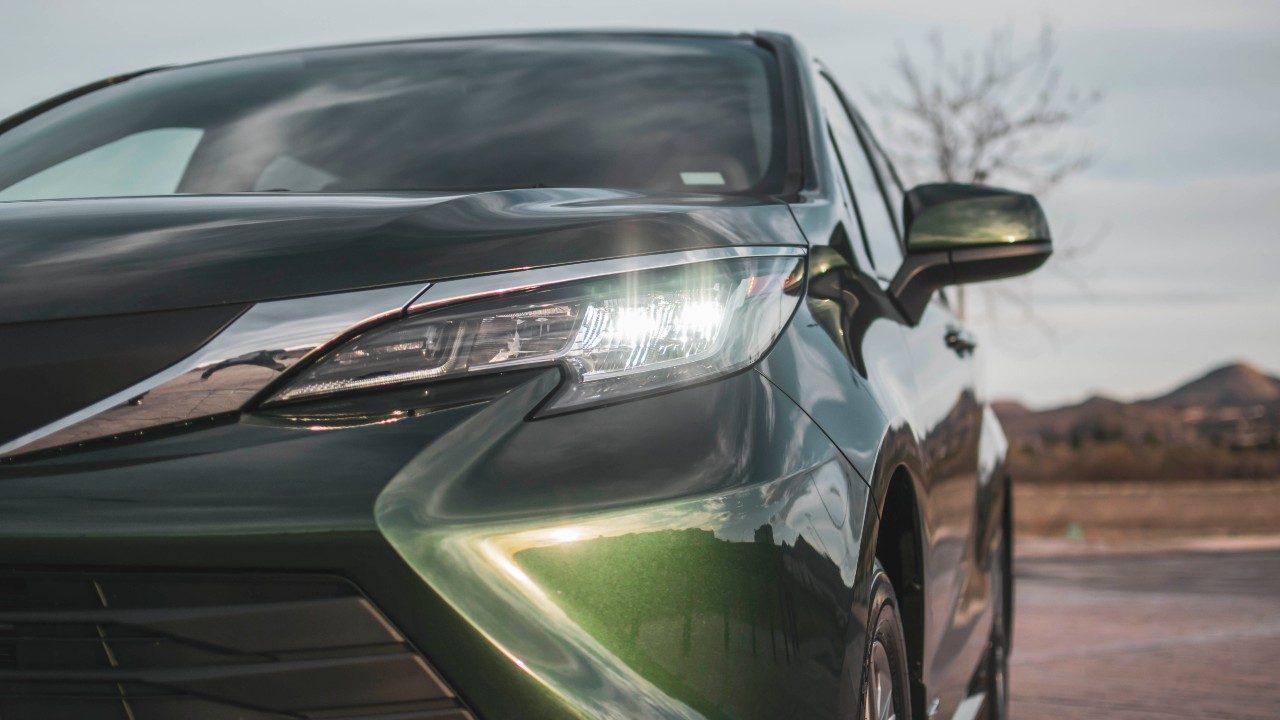 Toyota Sienna 2021 headlights