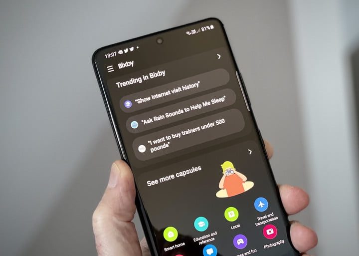 Samsung Galaxy A52 vs. Apple iPhone SE