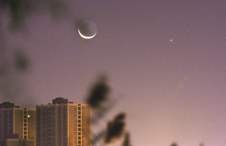 Una imagen de la conjunción entre Venus y la Luna