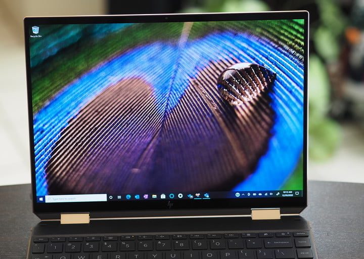Pantalla de laptop HP para comparar la Dell XPS 13 vs. HP Spectre x360 14