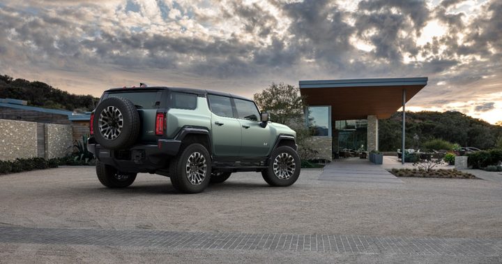 GMC HUMMER EV SUV rear side