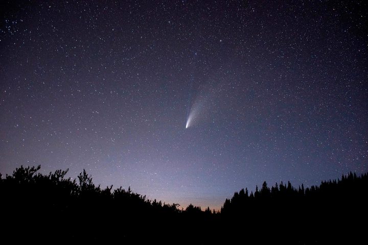 Un cometa en el cielo