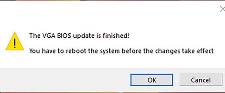Pantalla de finalización de actualización de BIOS pidiendo que se reinicie
