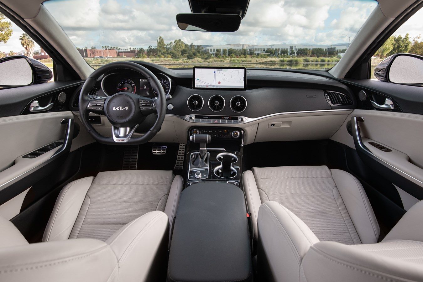 Kia Stinger 2022 interior