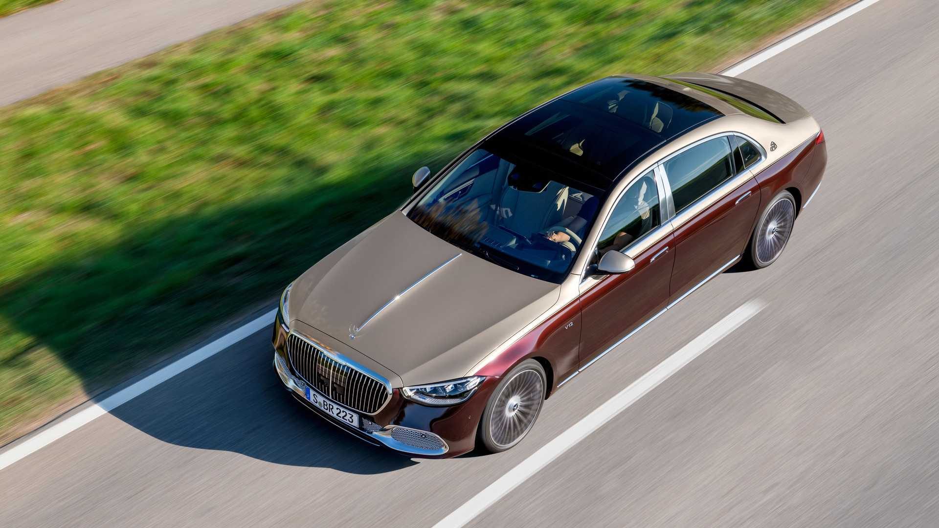 2022 Mercedes-Benz Maybach S680 crystal roof