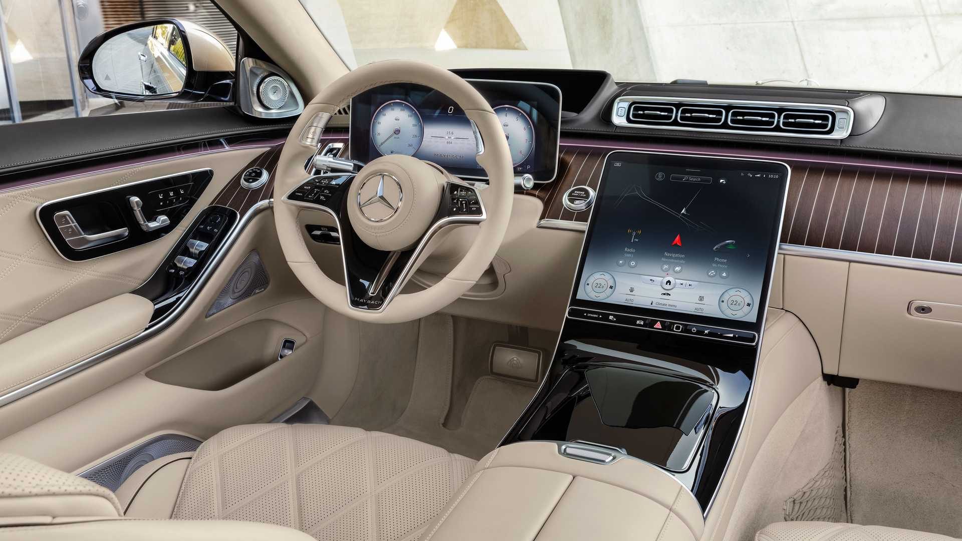 2022 Mercedes-Benz Maybach S680 dashboard