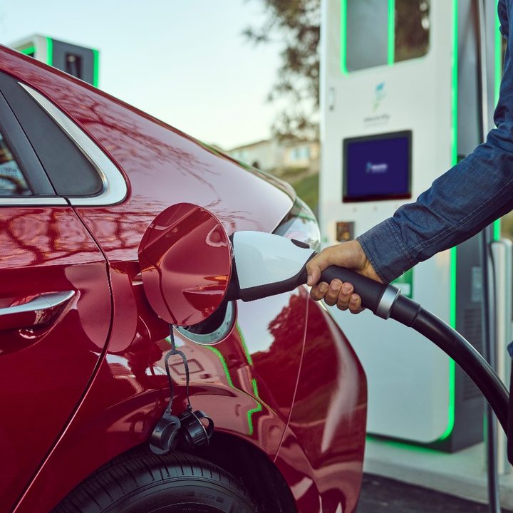 Hyundai charging port