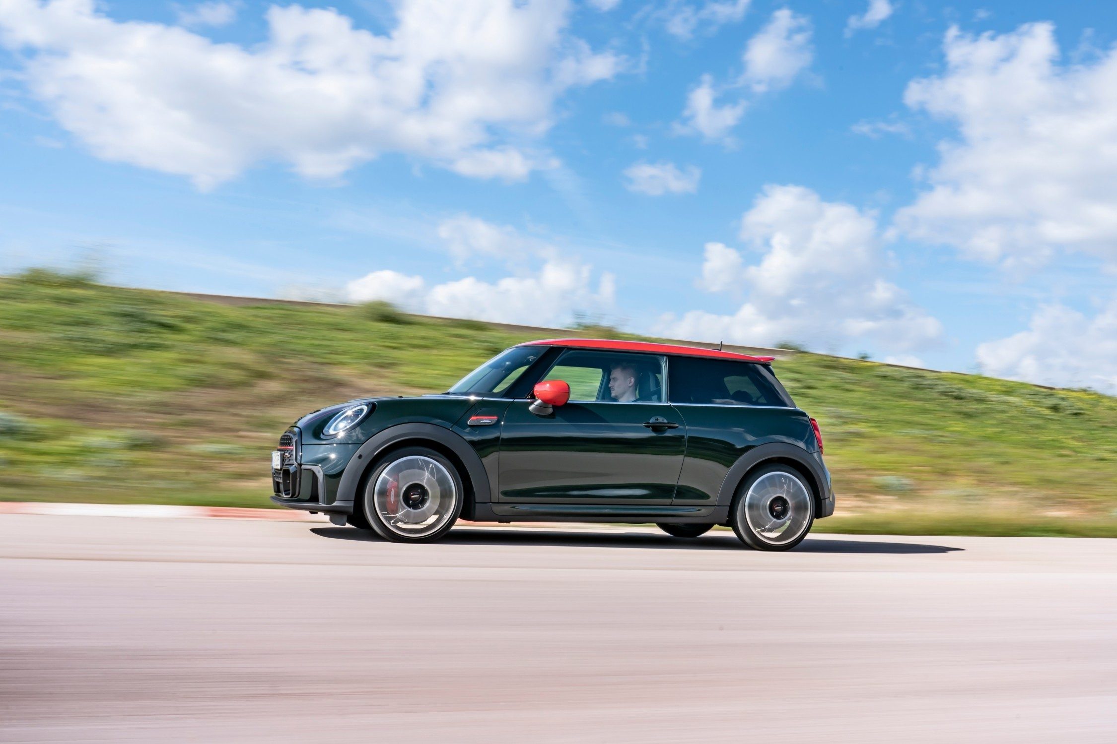 MINI John Cooper Works profile