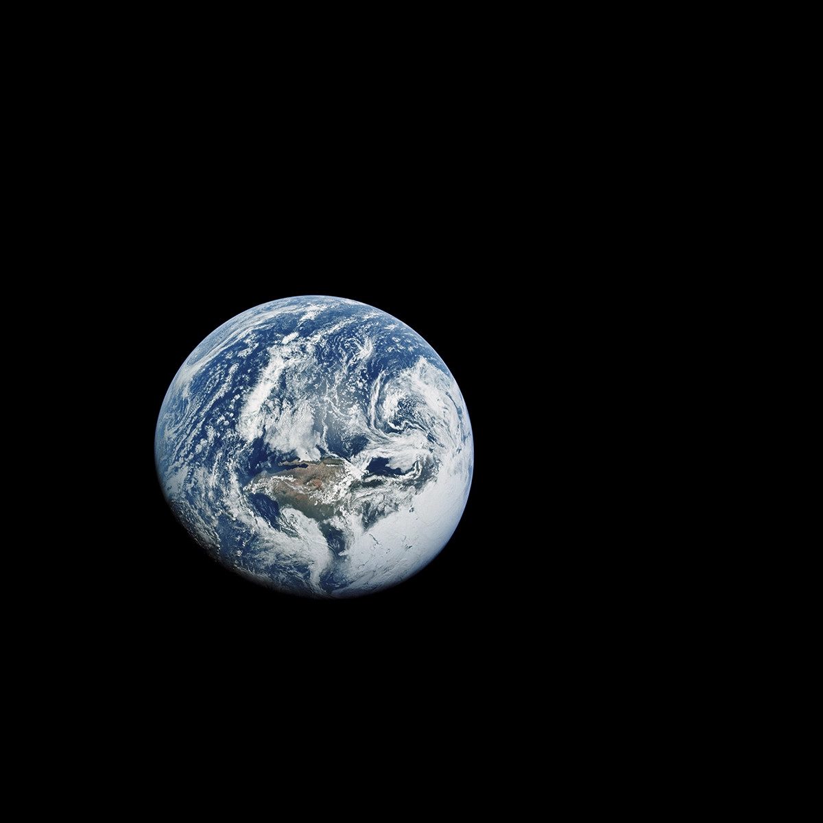 fotos restauradas tierra apolo 12 desde el 9