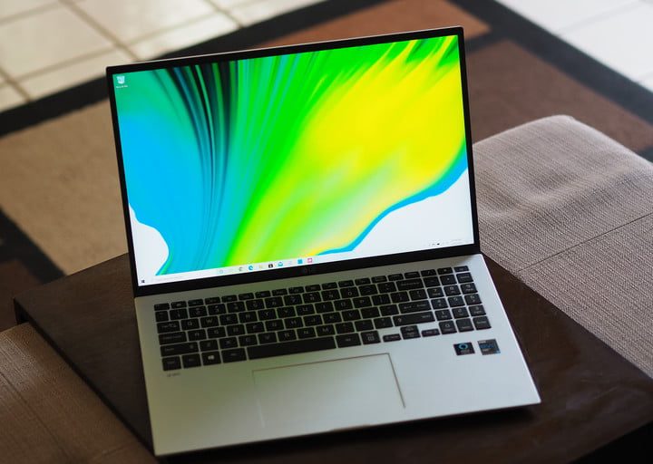 LG Gram 16 con una imagen en colores brillantes, una de las mejores alternativas a MacBook