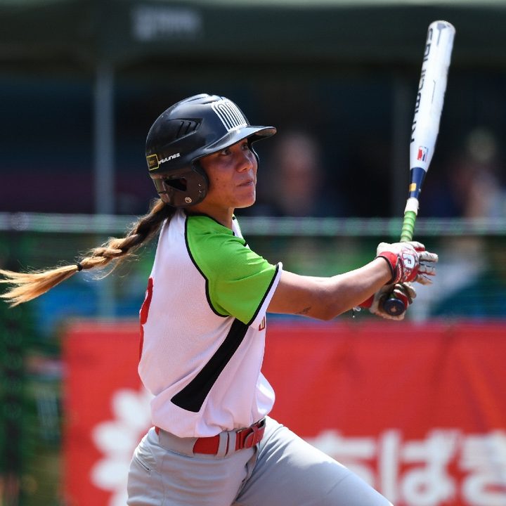 Anisa Urtez de la selección mexicana de sóftbol