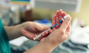 Universidad de Oxford inicia ensayos de vacuna contra el VIH