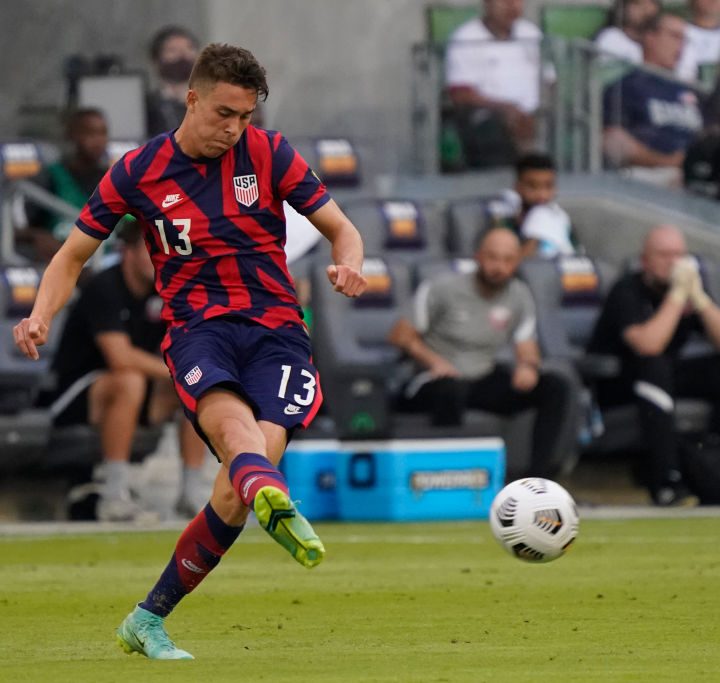 El estadounidense Matthew Hope durante el partido de semifinal contra Catar por la Copa Oro 2021