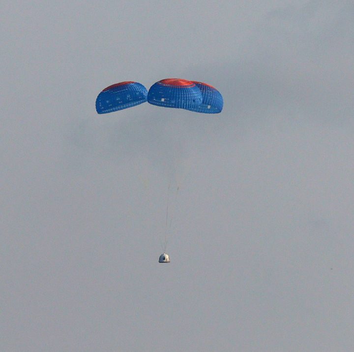 Blue Origin logra con éxito su esperado viaje espacial