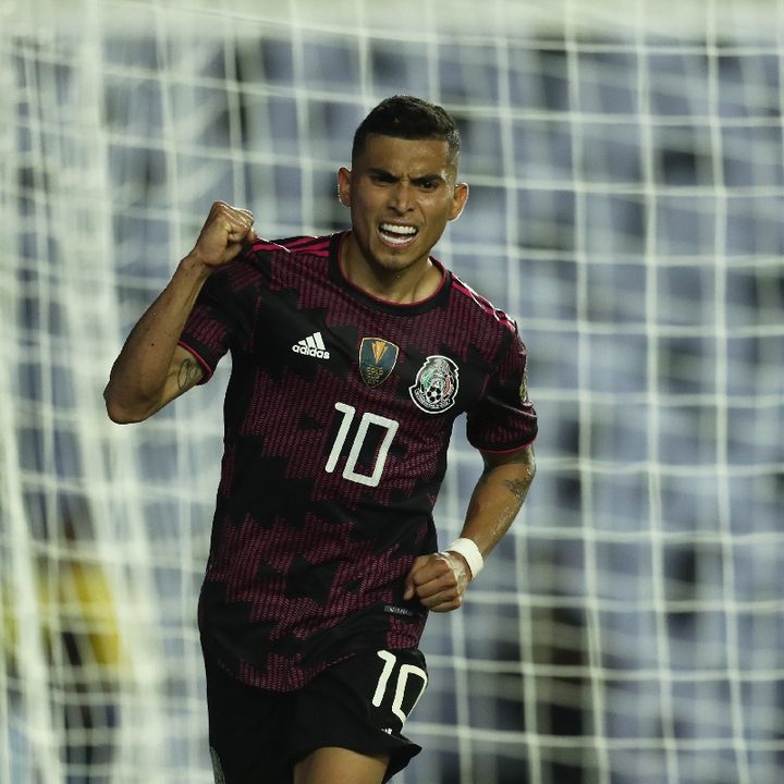 El volante Orbelín Pineda – que se hizo viral por un error en su camiseta- anotó el tercer gol en la victoria sobre Guatemala.