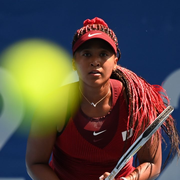 La tenista japonesa Osaka Naomi durante el partido de primera ronda de tenis femenino individual ante la china Zheng Saisai.