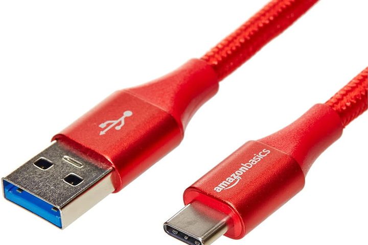 Amazon Basics USB-C to USB-A, uno de los mejores cables USB-C