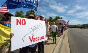 Una enfermera antivacunas inyectó agua con sal en miles de pacientes