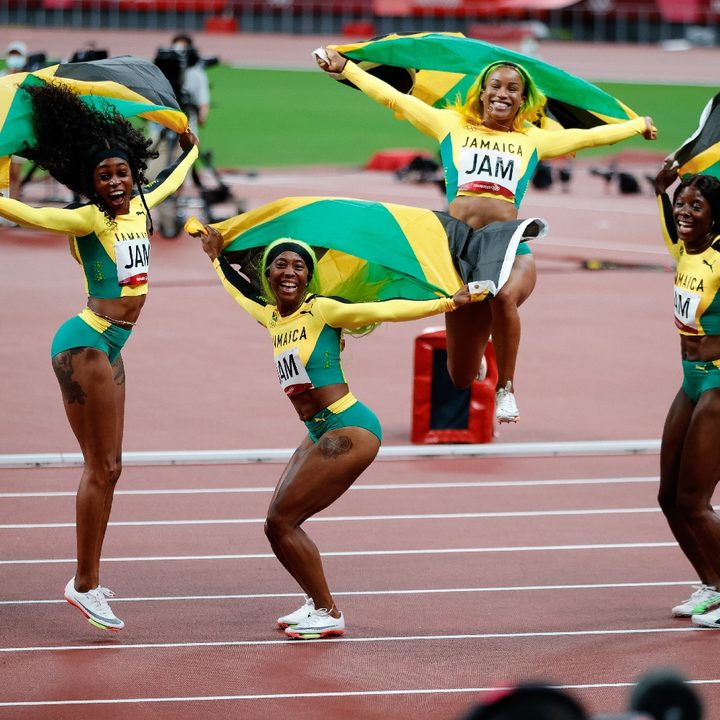 Jamaica 4 x 100 metros femeninos