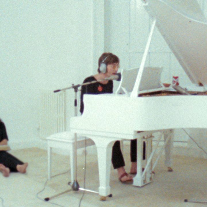 John y Yoko: Above us Only Sky (2018)