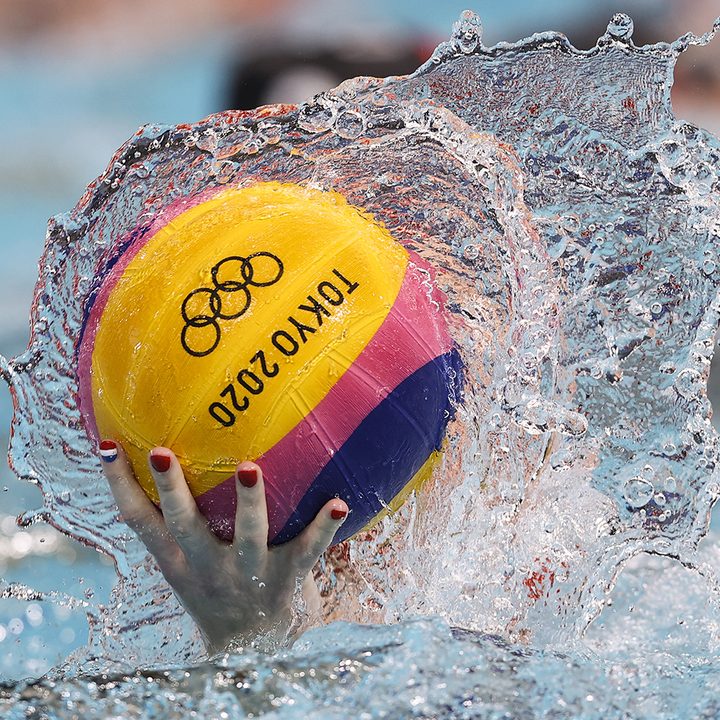 Un partido de waterpolo en Tokyo 2020