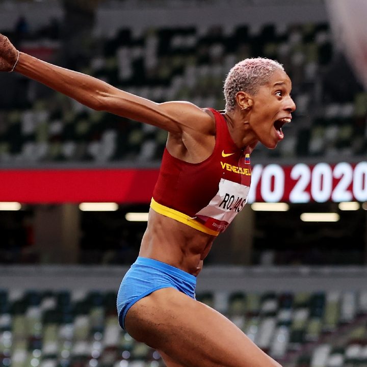 La venezolana Yulimar Rojas ganadora del oro en salto triple femenino