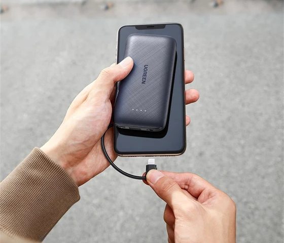 Power bank con cable Lightning