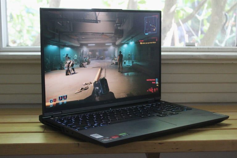 Lenovo Legion 5 Pro, una de las mejores laptops para videojuegos.