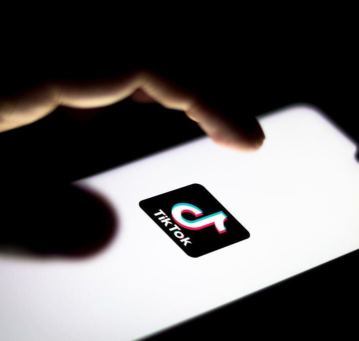 La imagen muestra el icono de la red social TikTok.