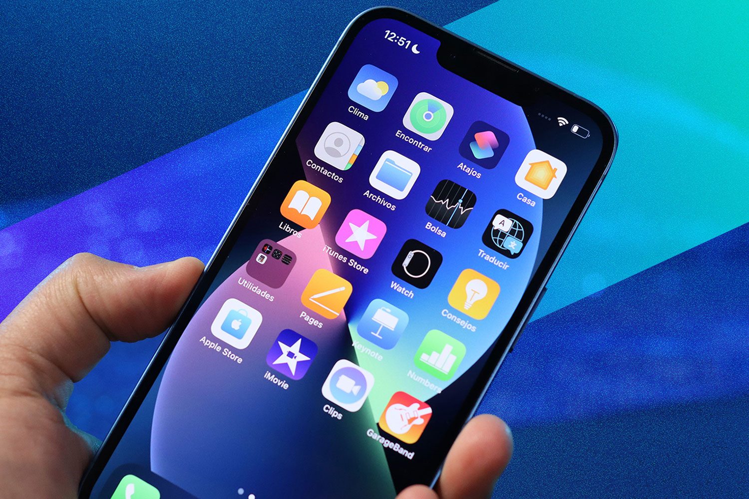 iPhone 13