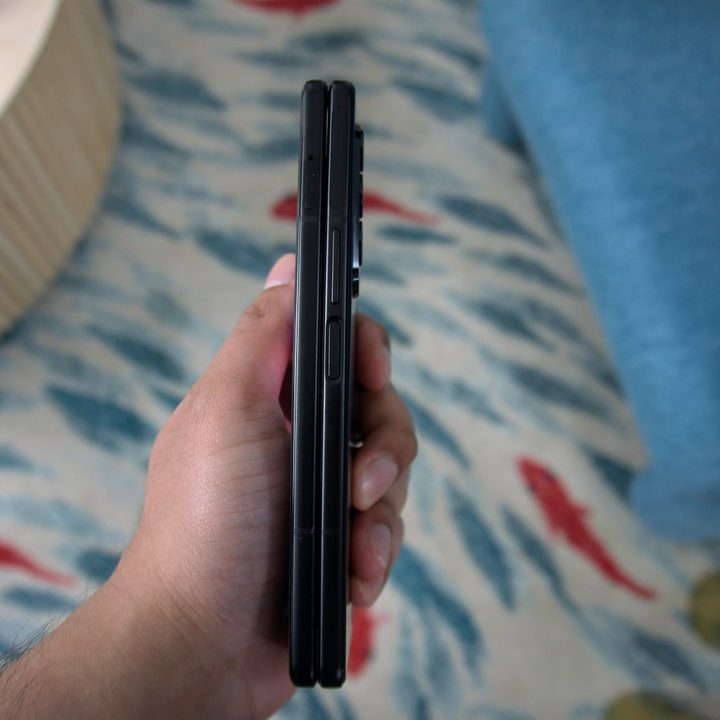 Samsung Galaxy Z Fold 3