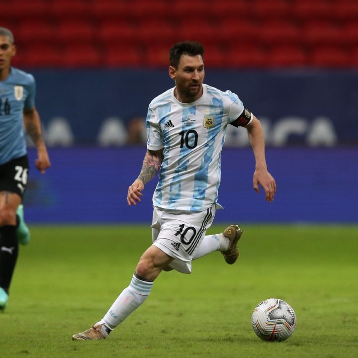 Lionel Messi ante Uruguay