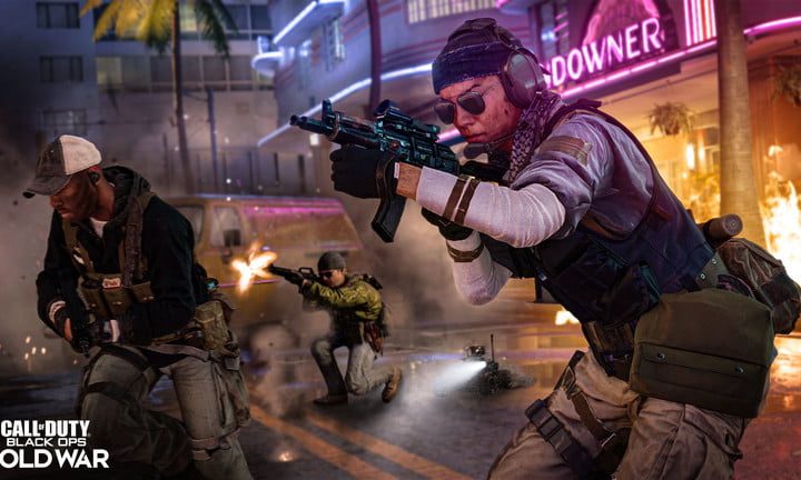 Frame de Call of Duty mostrando unos soldados en un tiroteo en una calle en llamas. Uno de los mejores juegos FPS para PS5