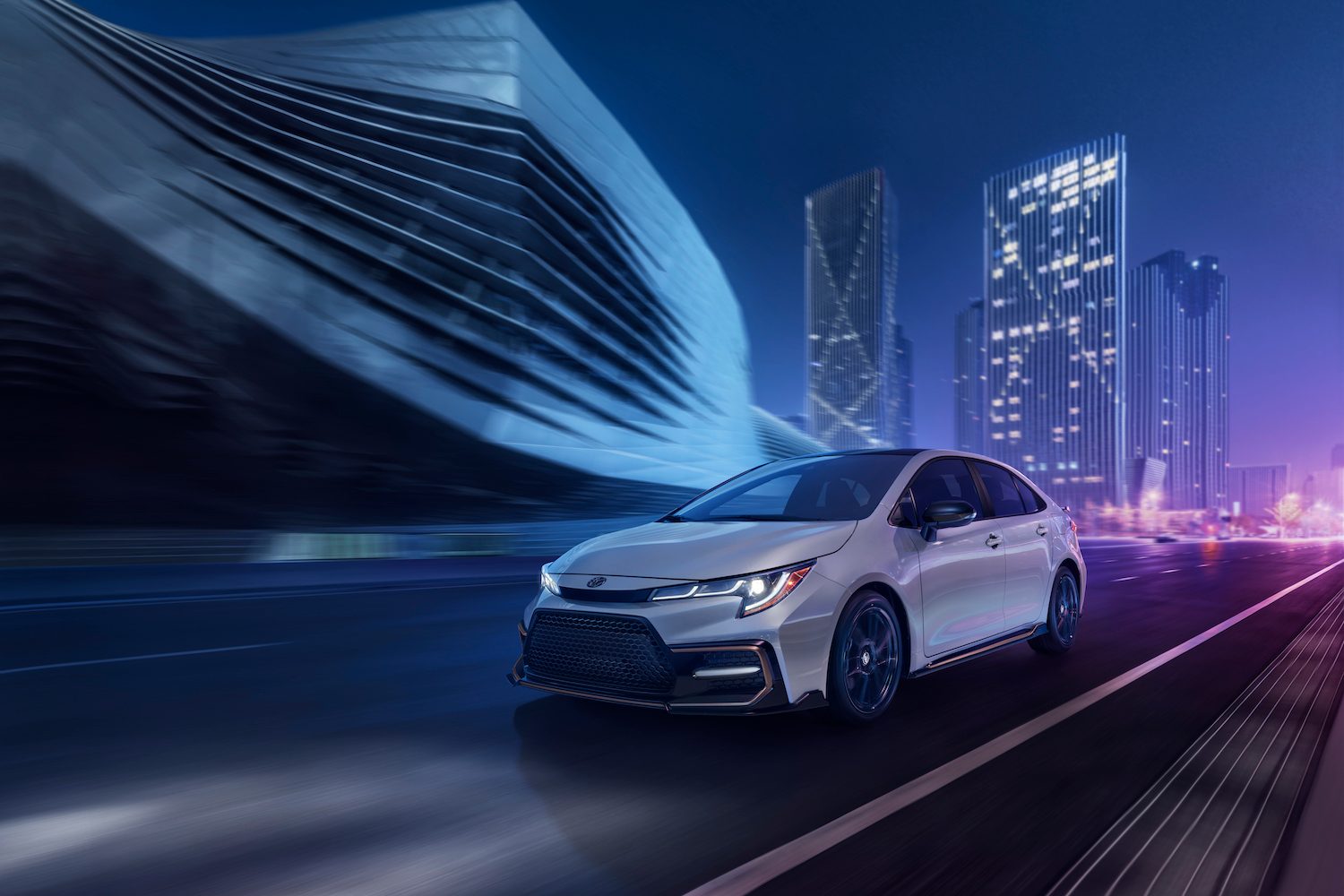 toyota mercado hispano corolla