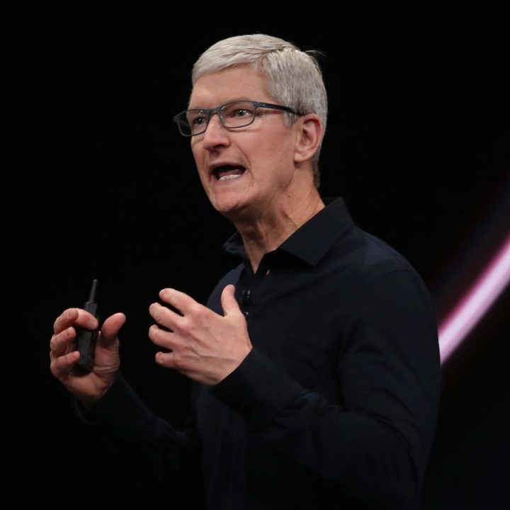 La imagen muestra a Tim Cook, CEO de Apple.