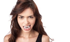 dentistas alertan colmillos falsos tiktok halloween