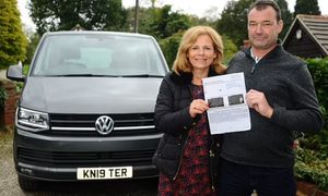 conductor multado al confundirse su matricula con una camiseta multa daily mial