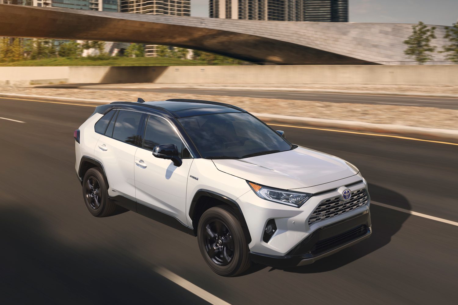 toyota mercado hispano rav