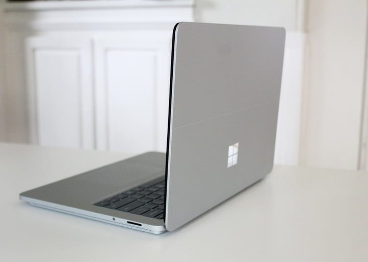 Vista trasera de Surface Laptop Studio.