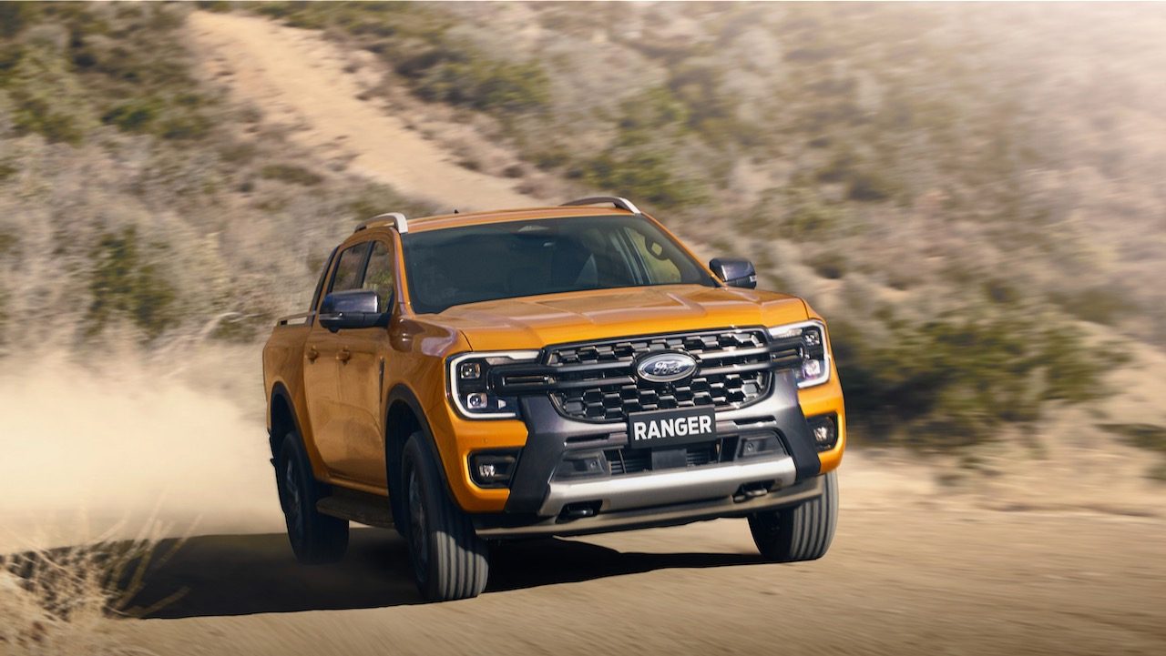 ford ranger global 2023 next gen widtrak exterior front running