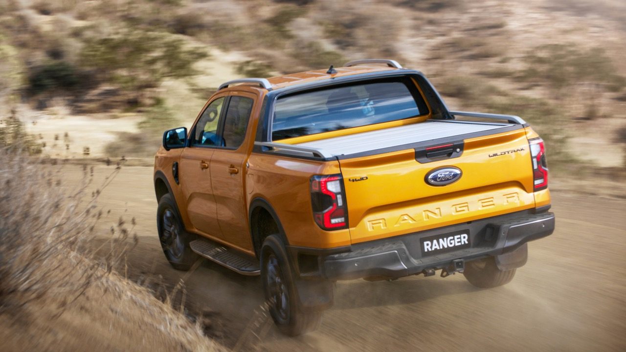 ford ranger global 2023 next gen widtrak exterior rear running 3 4