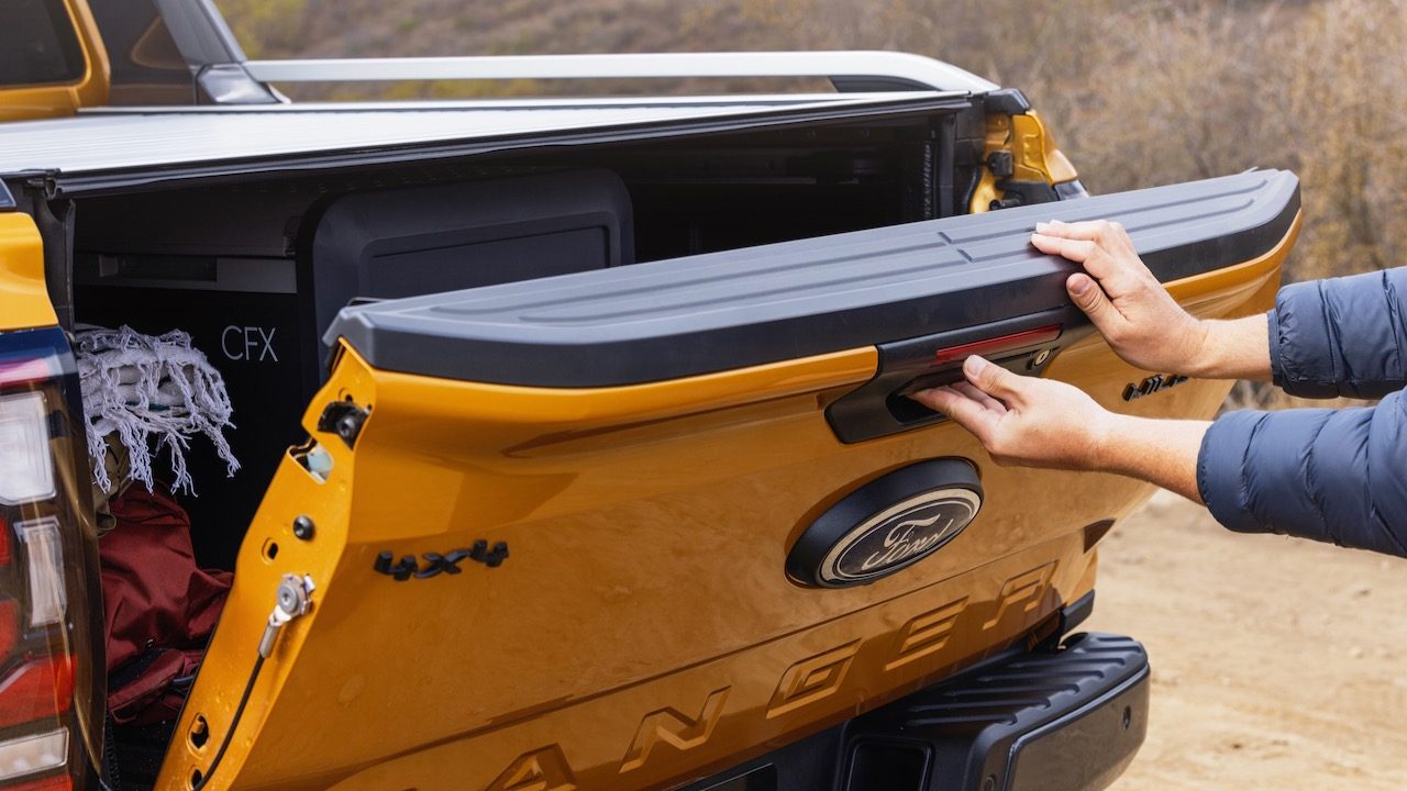 ford ranger global 2023 next gen wildtrak tailgate