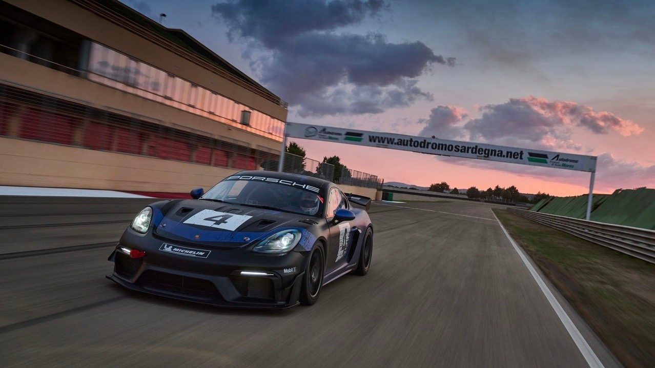 primer da auto show la 2021 porsche 718 cayman gt4 rs clubsport 2022 1280 06