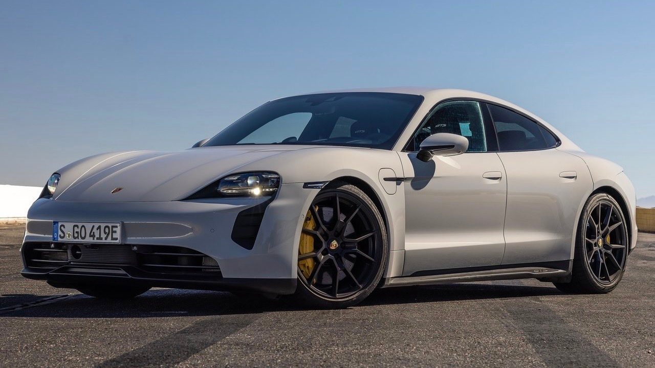 primer da auto show la 2021 porsche taycan gts 2022 1280 01