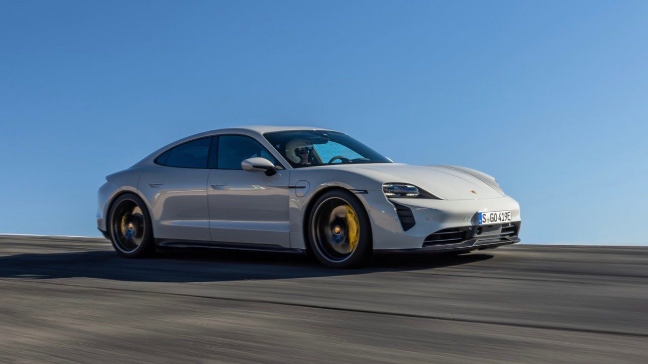 primer da auto show la 2021 porsche taycan gts 2022 1280 05