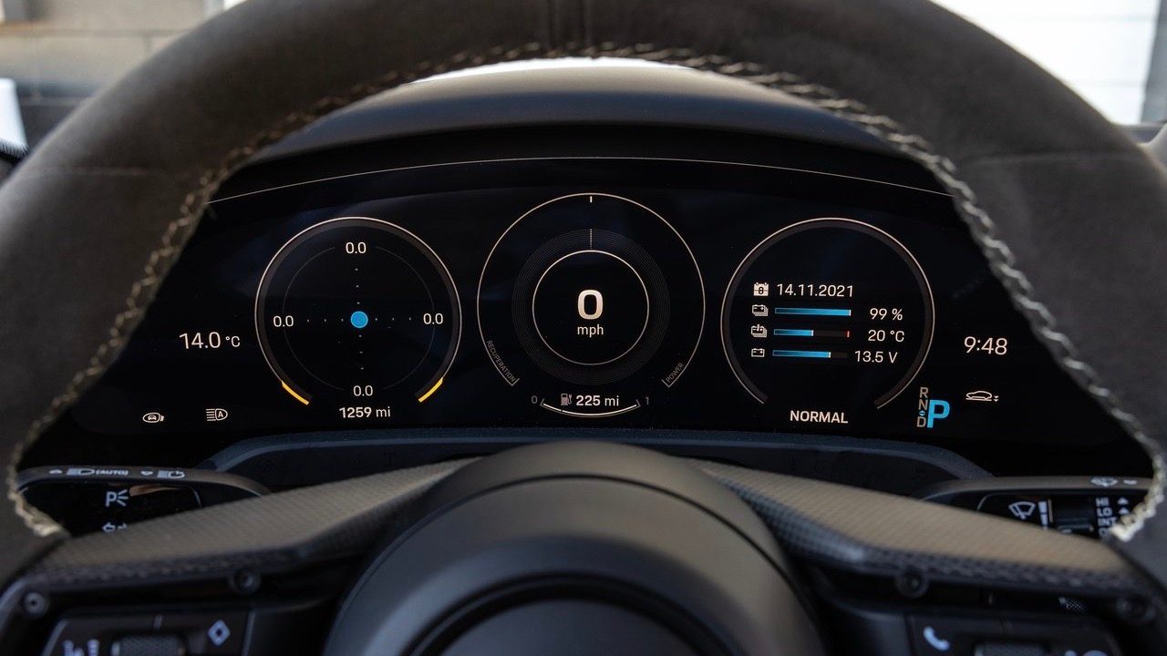 primer da auto show la 2021 porsche taycan gts 2022 1280 20